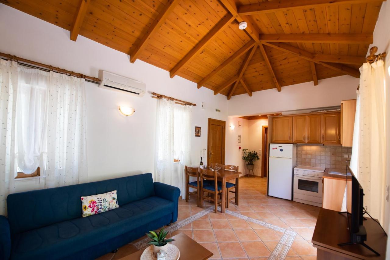 Delphinus Villas-Villa Nikitas Áyios Nikítas Exteriör bild